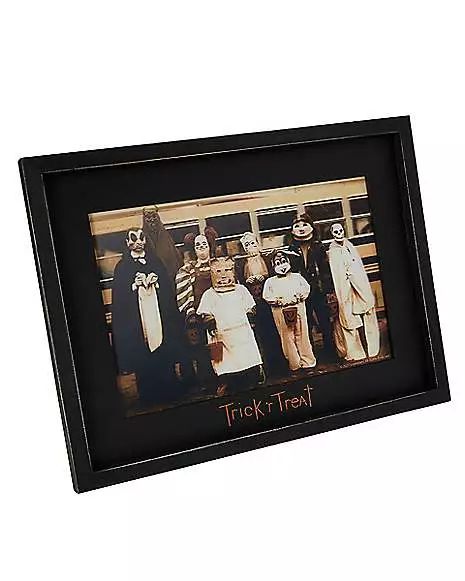 Trick 'r Treat Bus Framed Picture - Image 2