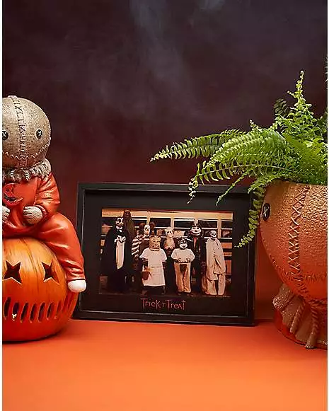 Trick 'r Treat Bus Framed Picture - Image 4